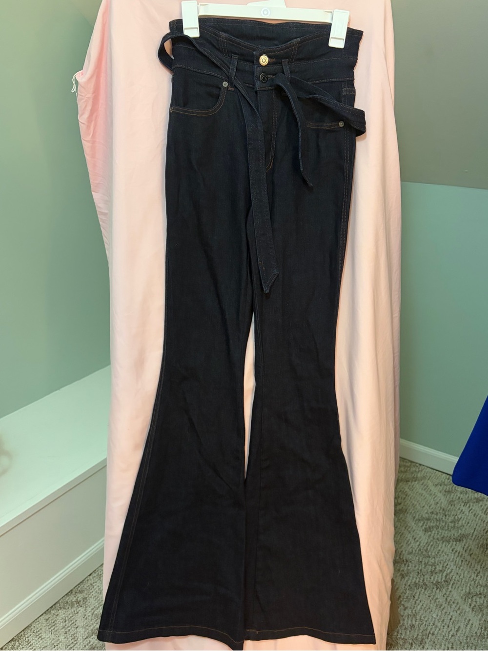 Veronica Beard High-Waist Black Flare Dark Jeans with Tie Belt size 26